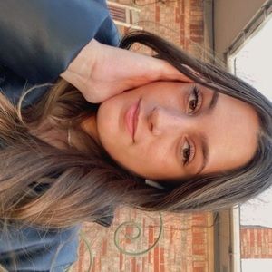 Meet your Posher, Ali